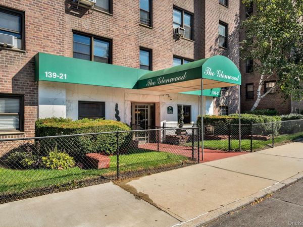 139-21 85th Drive, Unit 5B, Briarwood, NY 11435