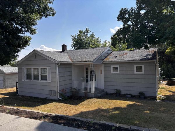 750 NW Charlotte St, Pullman, WA 99163