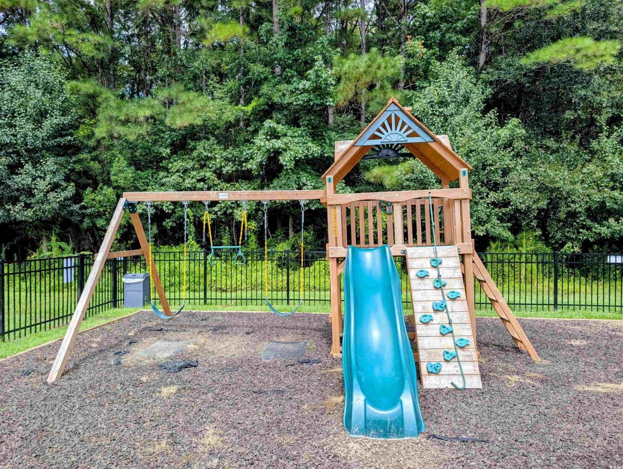 1013 Autumn Dr. Photo 33