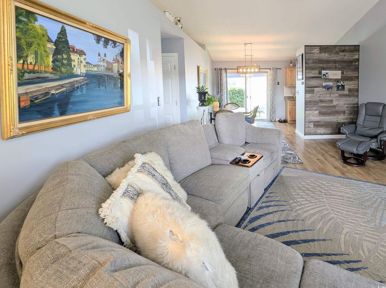 1013 Autumn Dr. Photo 7