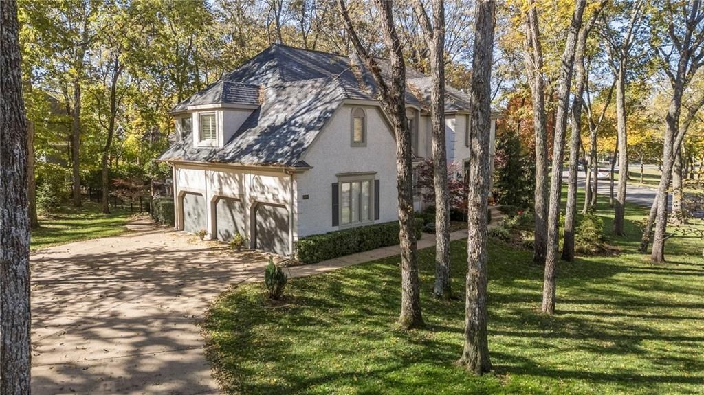 16800 S Country Club Drive, Loch Lloyd, MO 64012 Main Photo