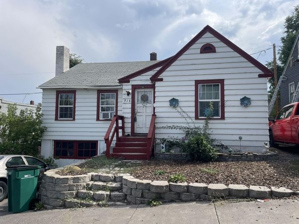 718 Roseway Drive, Klamath Falls, OR 97601