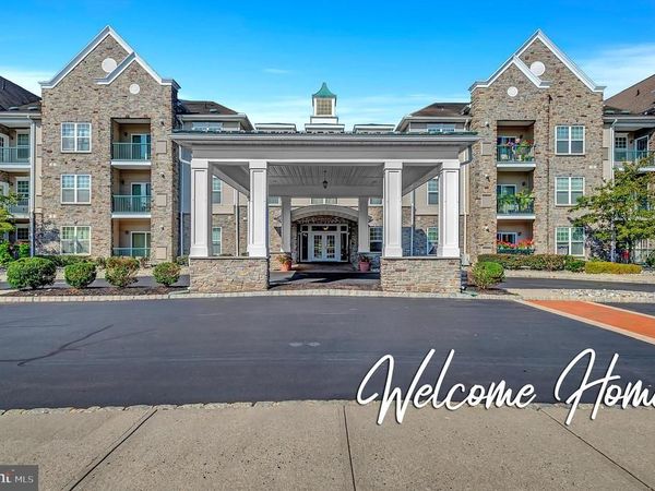 100 MIDDLESEX BOULEVARD, Unit 242, PLAINSBORO, NJ 08536