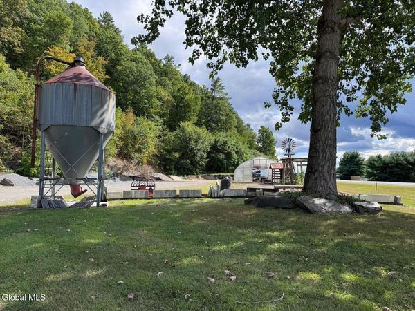 942 State Route 22, Cambridge, NY 12816