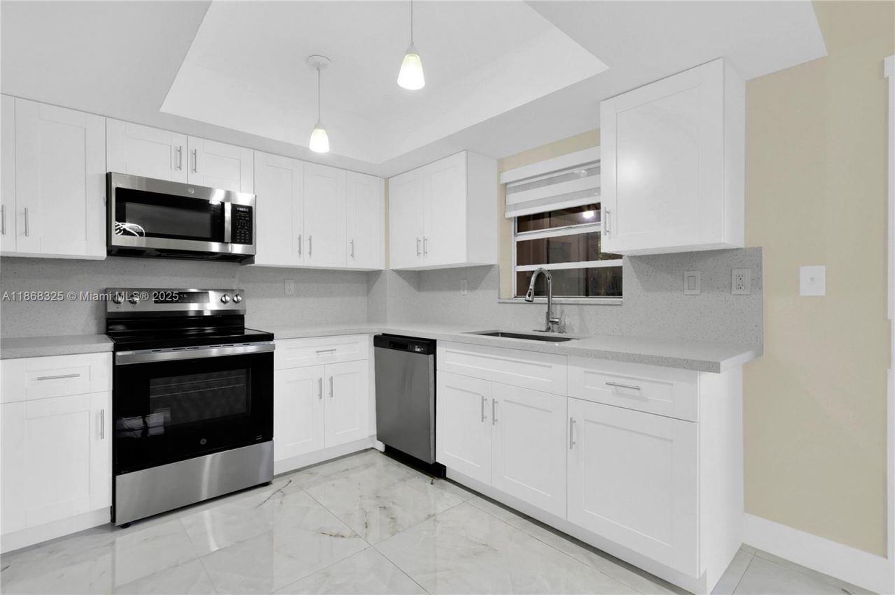 5128 SW 123rd Ave, Cooper City, FL 33330 Photo