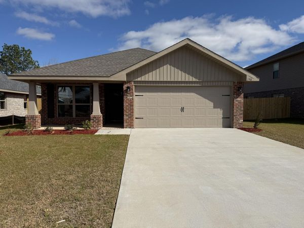 190 Ridgeway Circle, Crestview, FL 32536