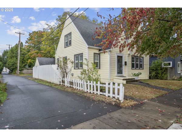 255 14TH NE ST, Salem, OR 97301