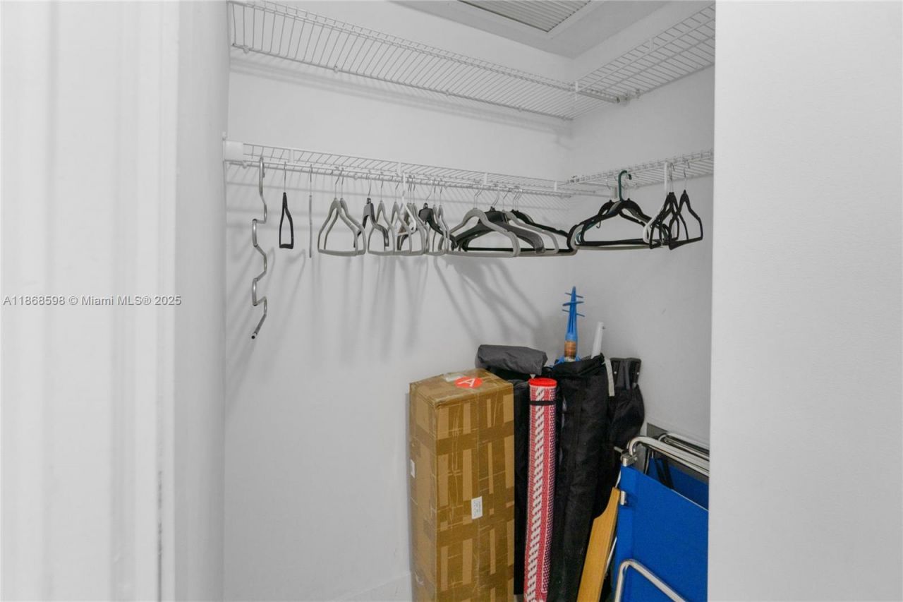 100 Lincoln Rd, Unit PH14, Miami Beach, FL 33139 Photo