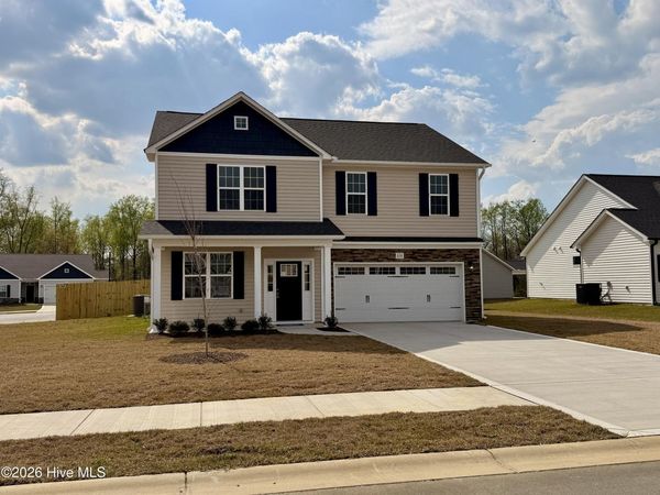 228 Watercress Lane, Raeford, NC 28376