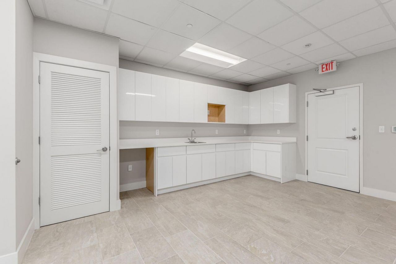 41 SW Seminole Street, Unit 210, Stuart, FL 34994 Photo