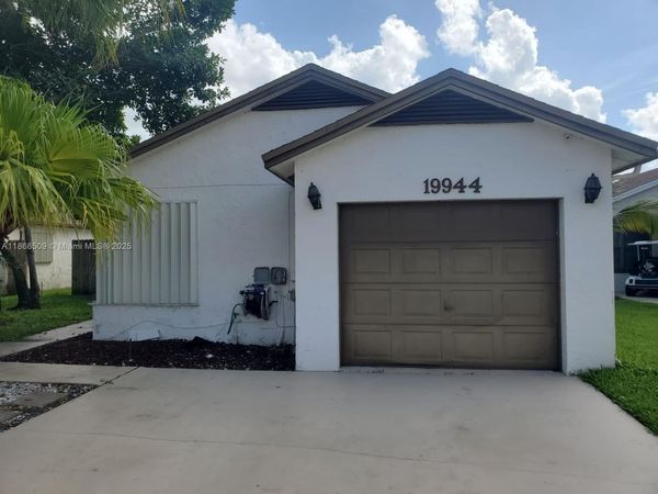 19944 Villa Medici Pl, Boca Raton, FL 33434
