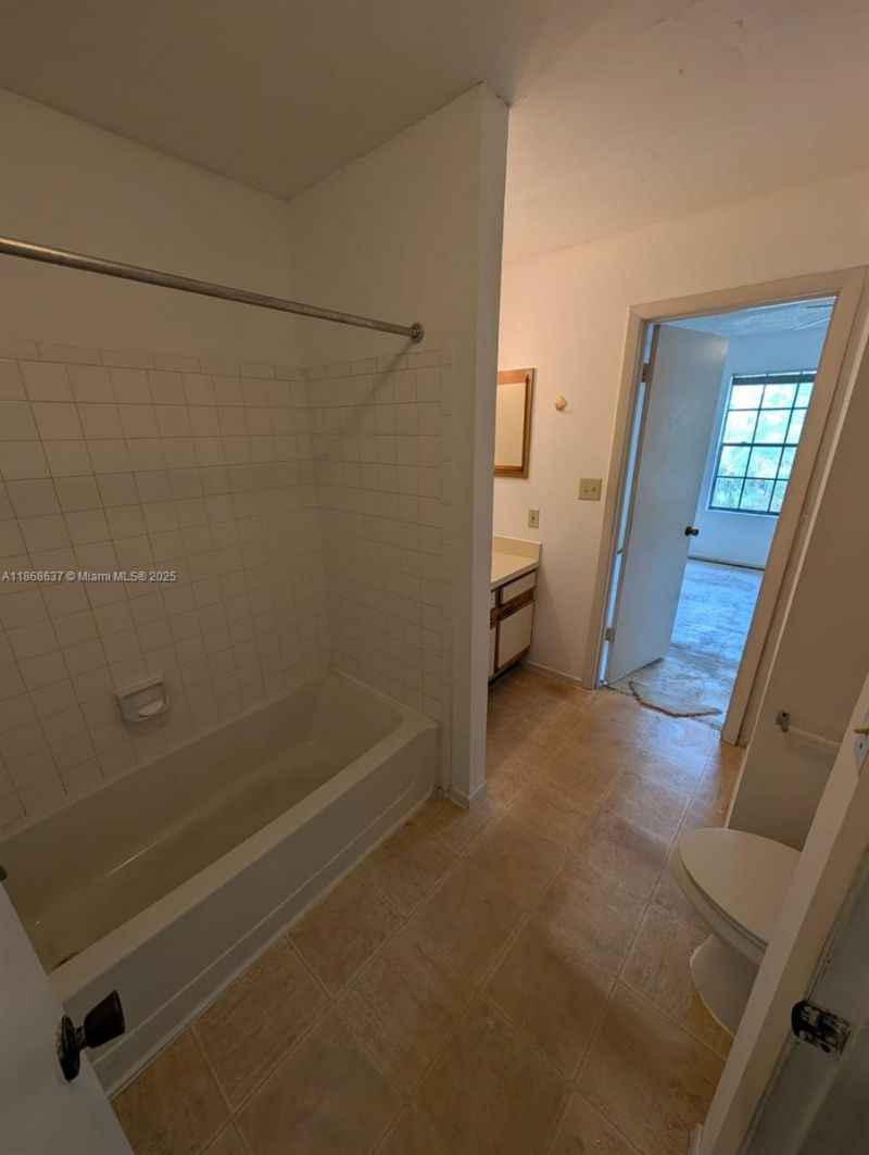 199 Afton Square, Unit 208, Altamonte Springs, FL 32714 Photo