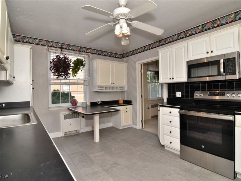 13800 Fairhill Road, Unit 207, Cleveland, OH 44120 Photo 16