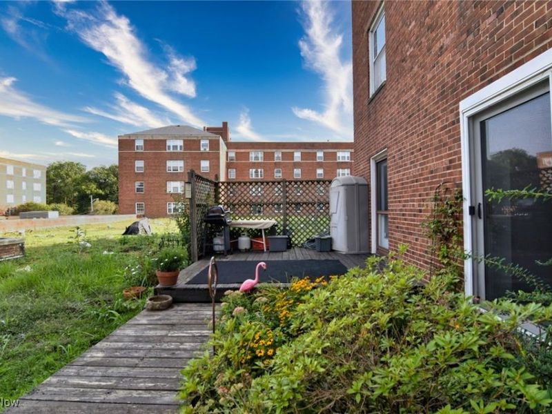 13800 Fairhill Road, Unit 207, Cleveland, OH 44120 Photo 26