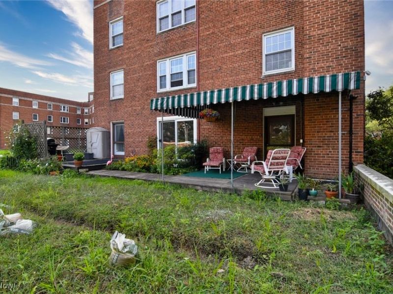 13800 Fairhill Road, Unit 207, Cleveland, OH 44120 Photo 27