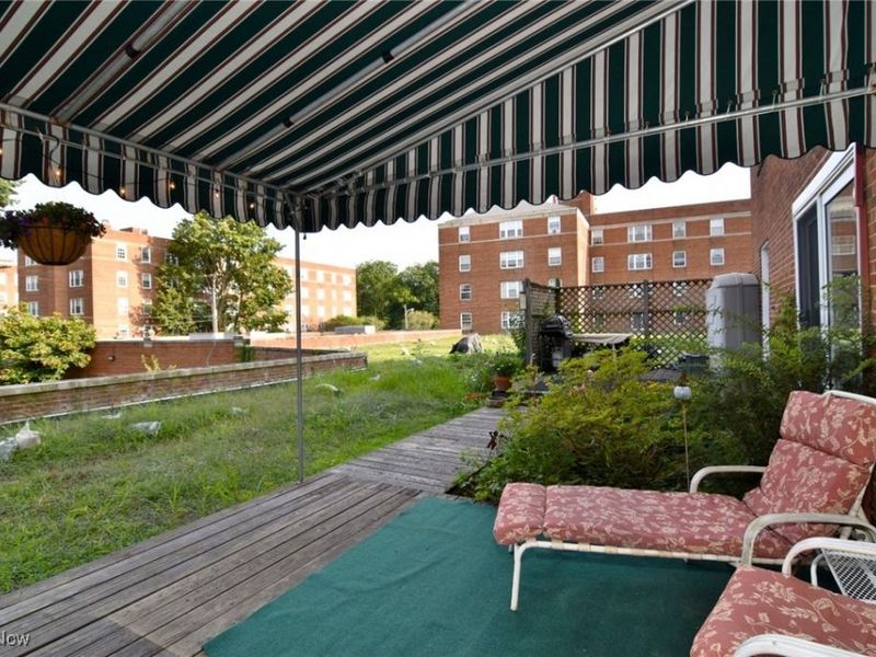 13800 Fairhill Road, Unit 207, Cleveland, OH 44120 Photo 32