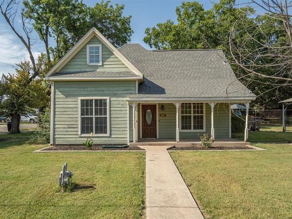 801 E Main Street, Tioga, TX 76271