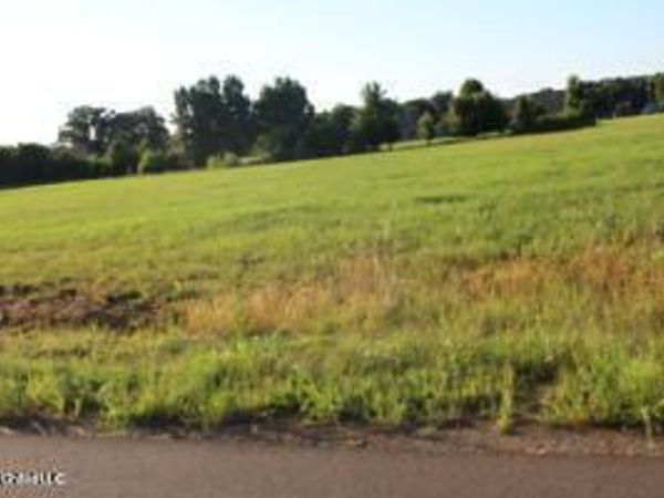 5 Chapel Hill Subdivision, Holly Springs, MS 38635