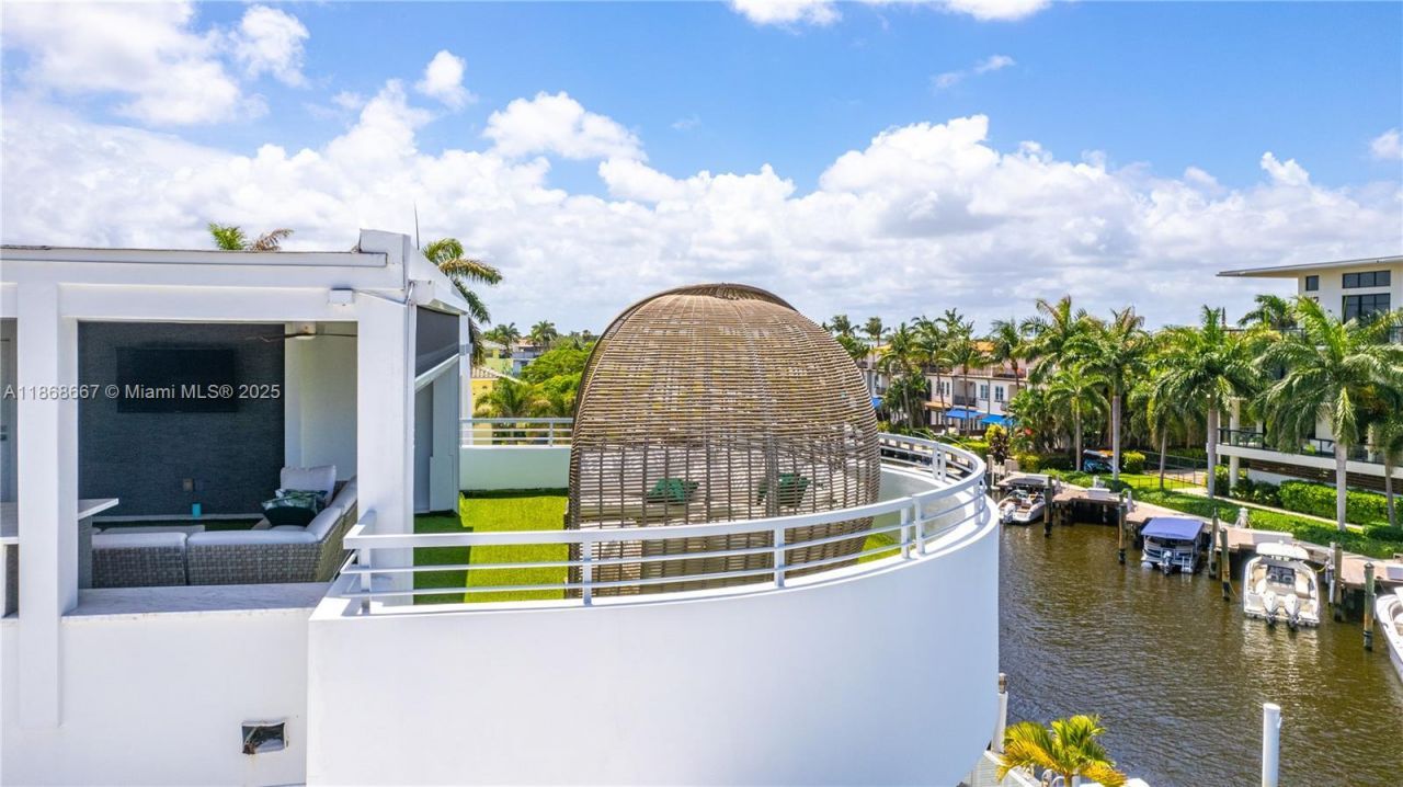 1319 Seminole Dr, Fort Lauderdale, FL 33304 Photo