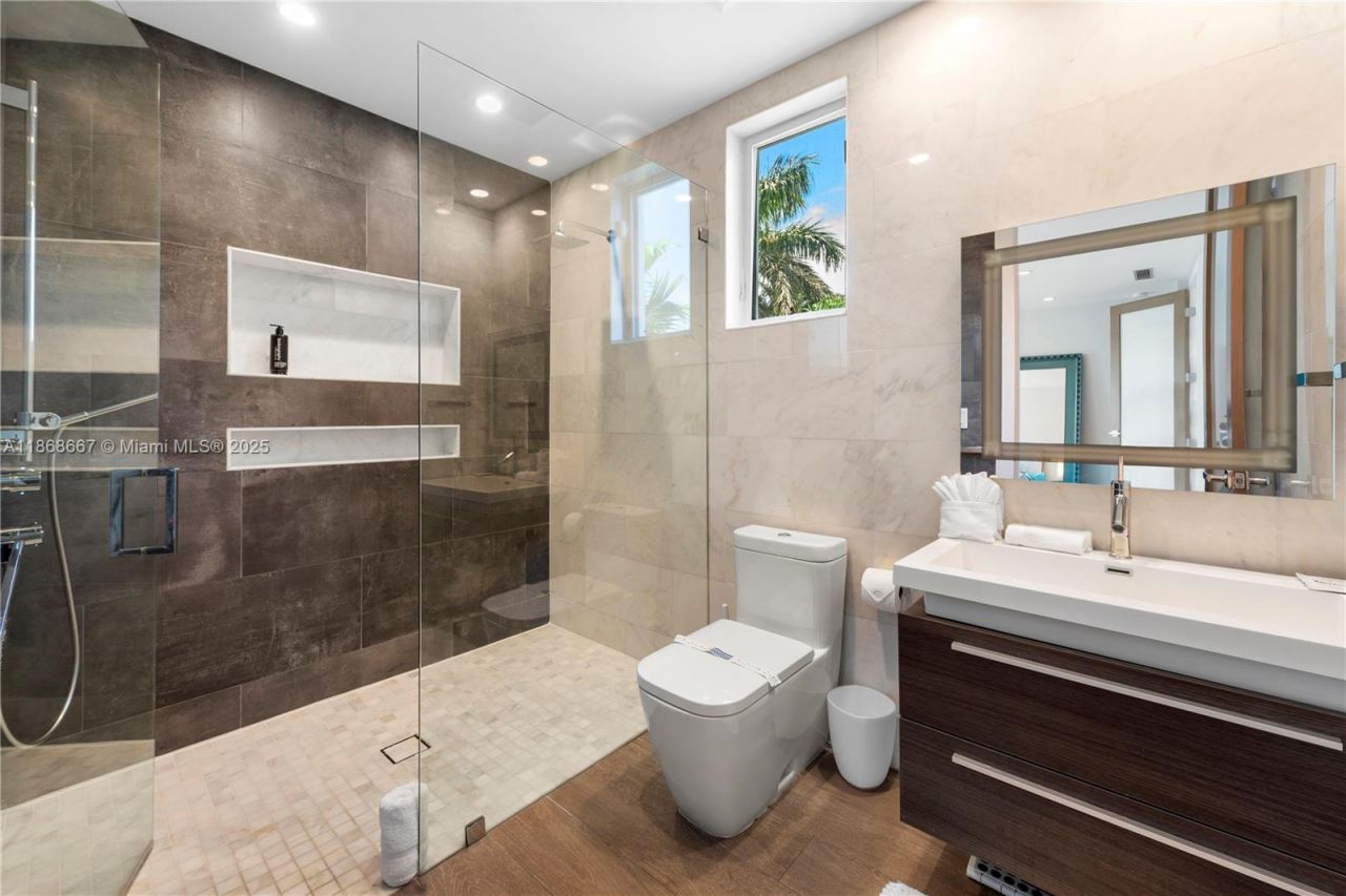 1319 Seminole Dr, Fort Lauderdale, FL 33304 Photo