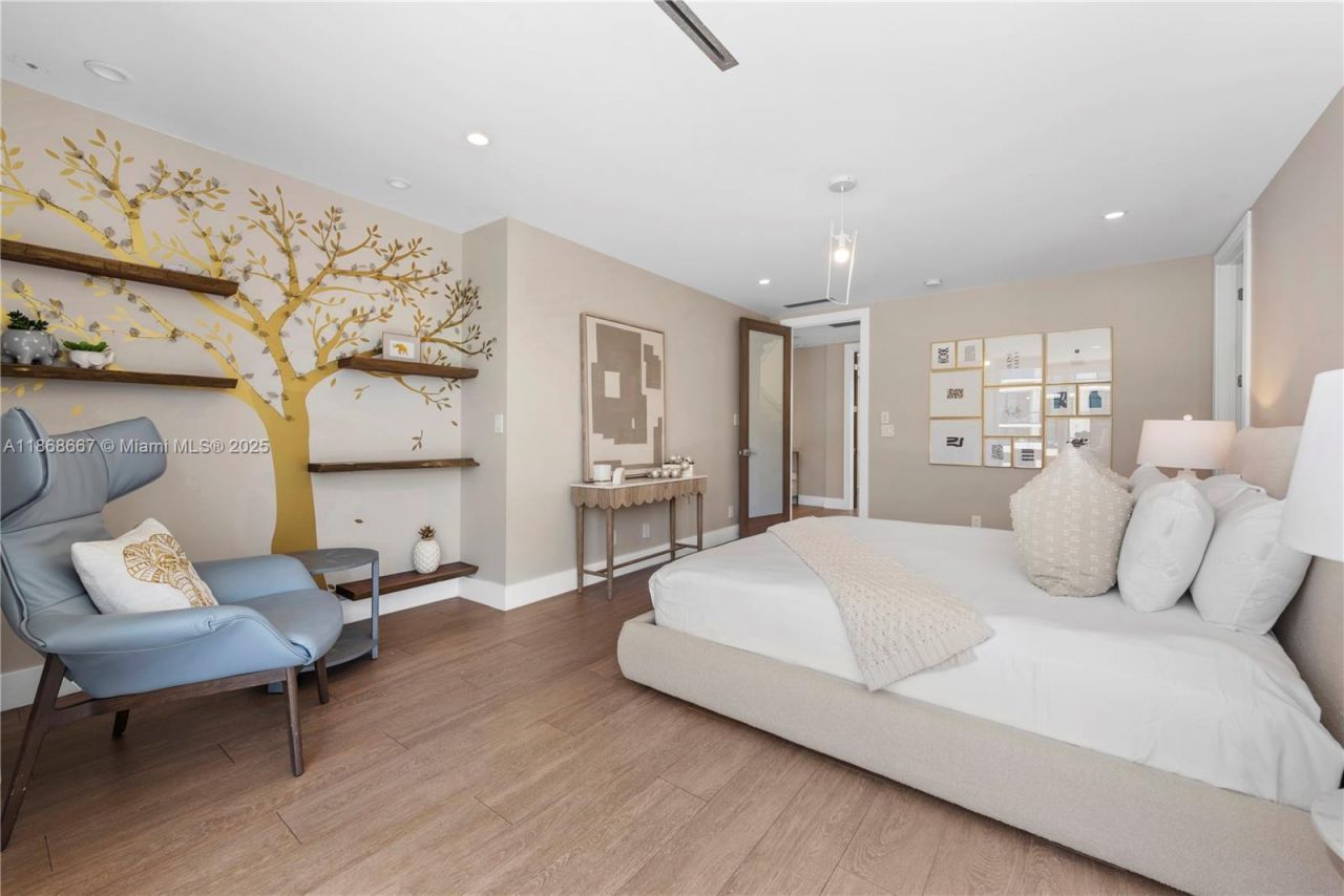 1319 Seminole Dr, Fort Lauderdale, FL 33304 Photo