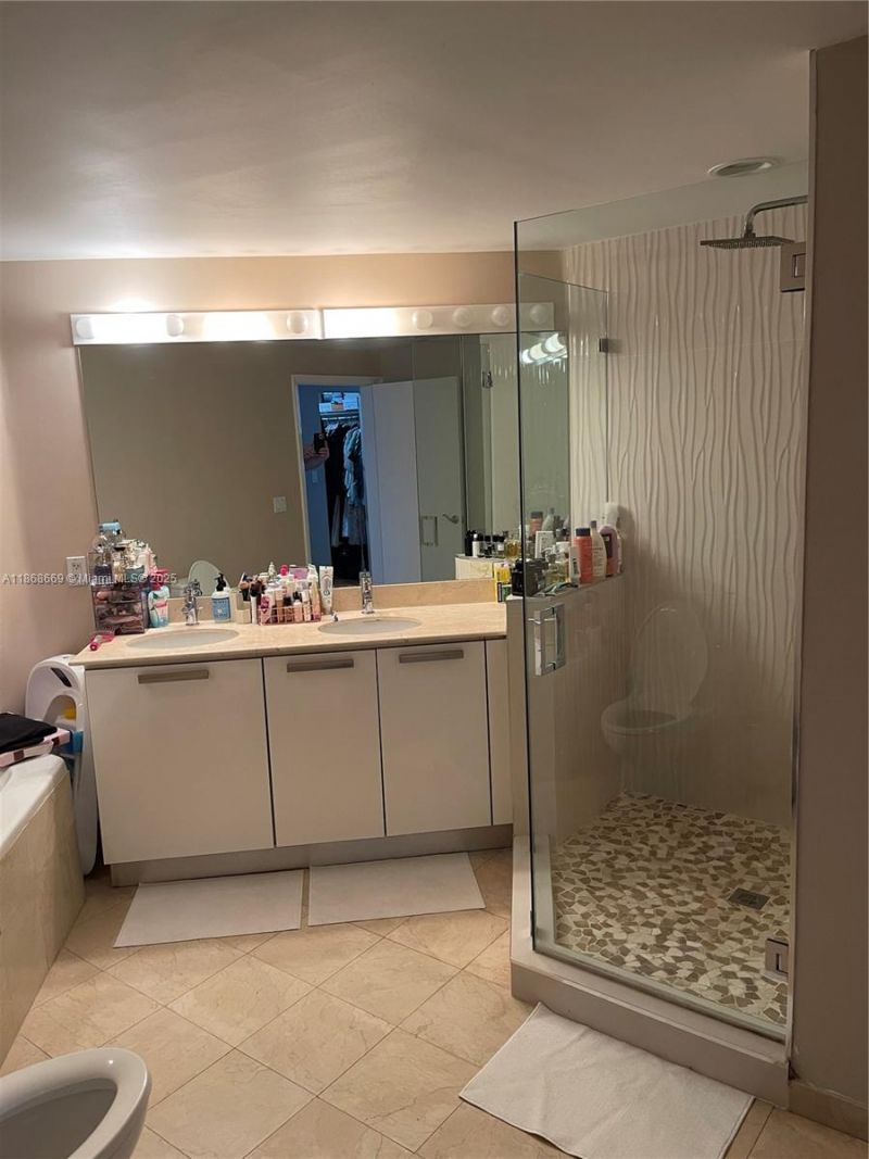 3000 NE 188th St, Unit 706, Aventura, FL 33180 Photo