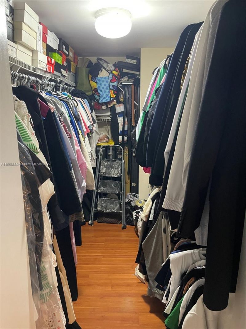 3000 NE 188th St, Unit 706, Aventura, FL 33180 Photo