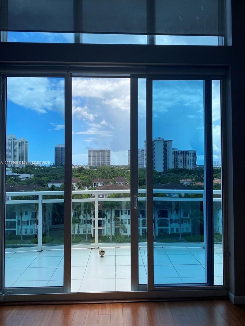 3000 NE 188th St, Unit 706, Aventura, FL 33180 Photo