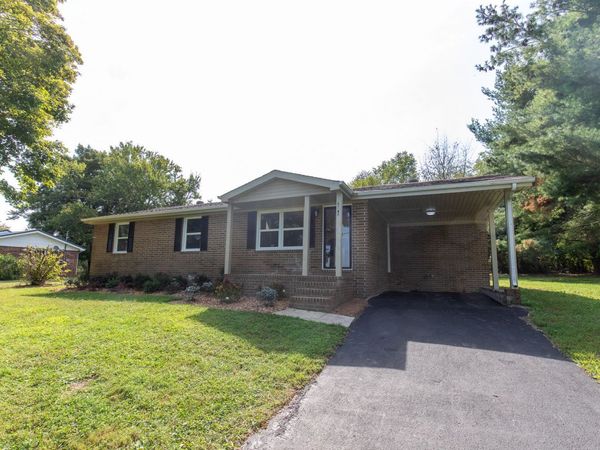 4472 Spencer Road, Rock Island, TN 38581