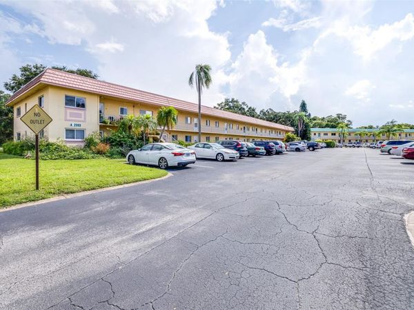 2003 GREENBRIAR BOULEVARD, Unit 16, CLEARWATER, FL 33763