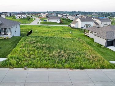 16956 Cora Street, Bennington, NE 68007