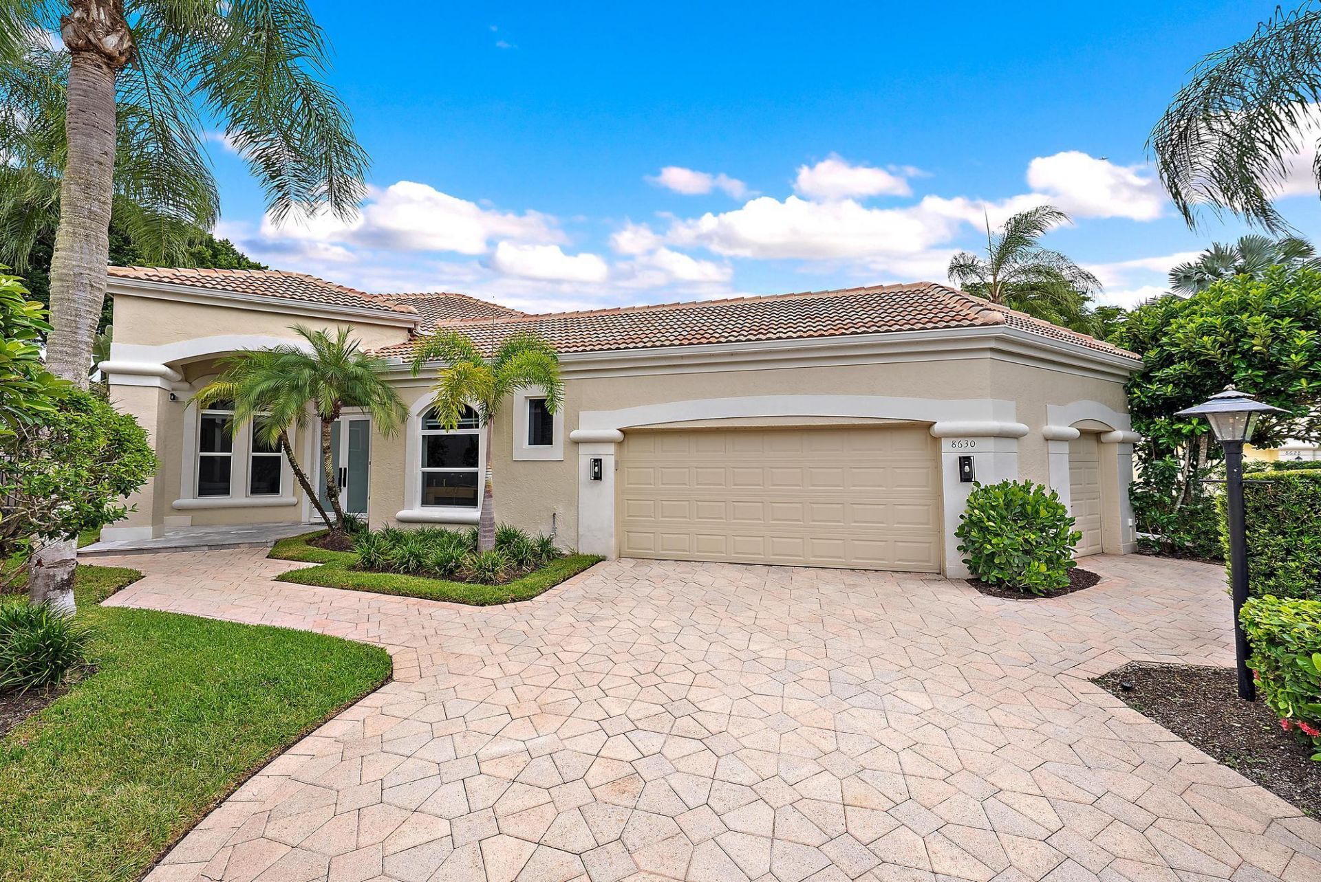 8630 Falcon Green Drive, West Palm Beach, FL 33412 Photo