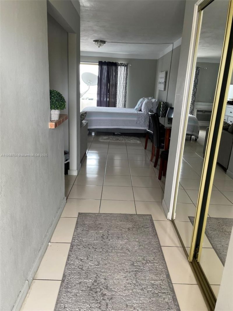 7904 West Dr, Unit 215, North Bay Village, FL 33141 Photo