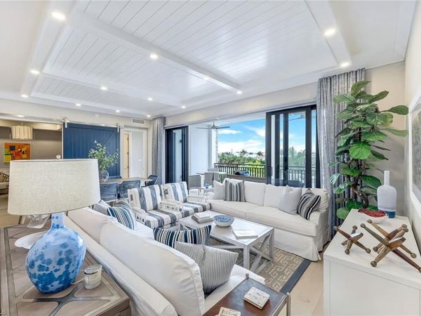 1135 3rd AVE S, Unit 319, NAPLES, FL 34102