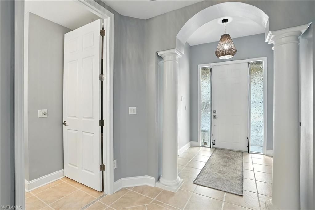 15256 Riverbend Blvd, Unit 105, North Fort Myers, FL 33917 Photo