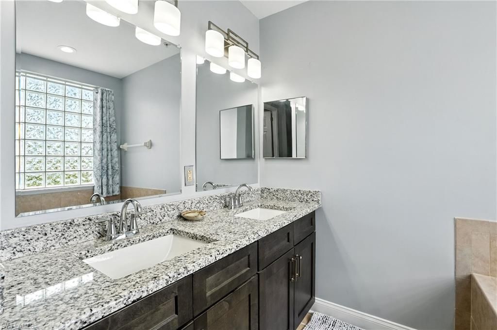 15256 Riverbend Blvd, Unit 105, North Fort Myers, FL 33917 Photo