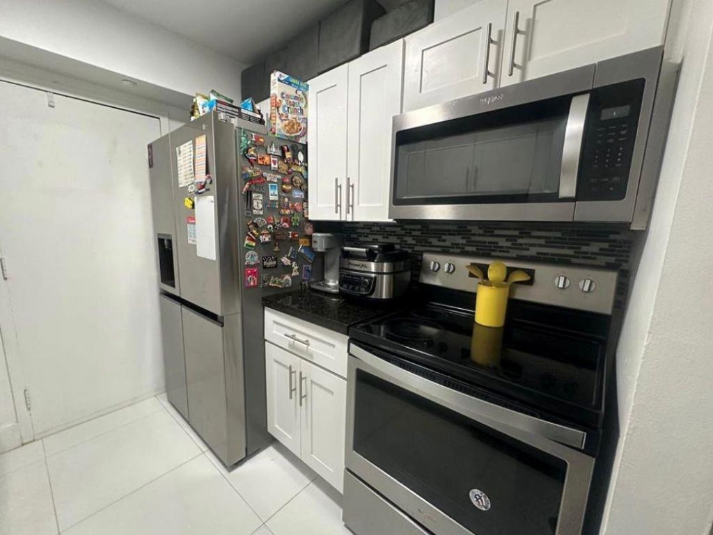 2350 NE 135th Street, Unit 203, North Miami, FL 33181 Photo