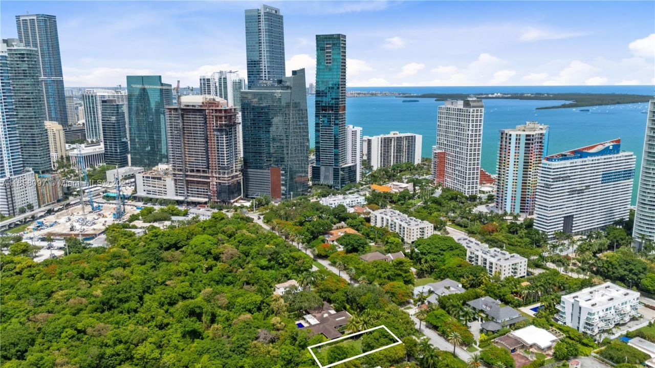 1644 S Miami Ave, Miami, FL 33129 Photo