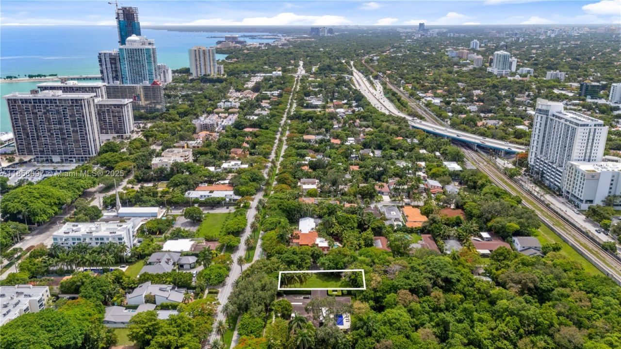 1644 S Miami Ave, Miami, FL 33129 Photo