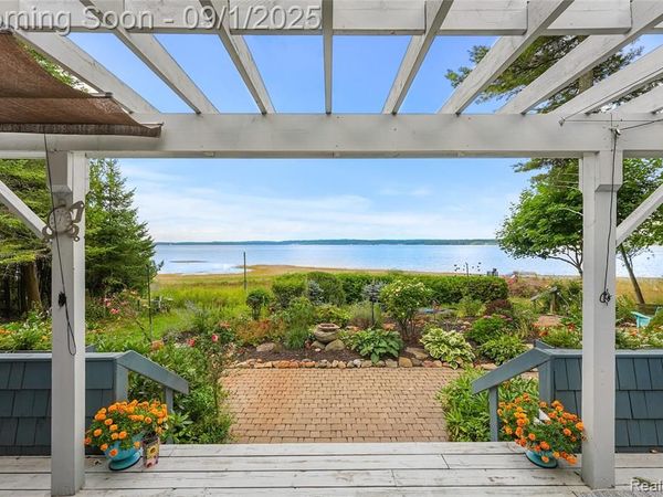 13288 E Circle Drive, Northport Vlg, MI 49670