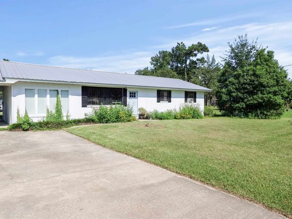 12708 NW Pea Ridge Road, Bristol, FL 32321