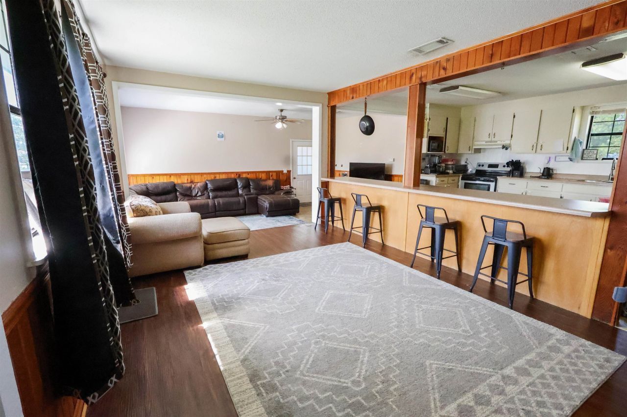 12708 NW Pea Ridge Road, Bristol, FL 32321 Photo