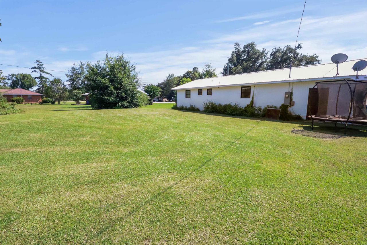 12708 NW Pea Ridge Road, Bristol, FL 32321 Photo