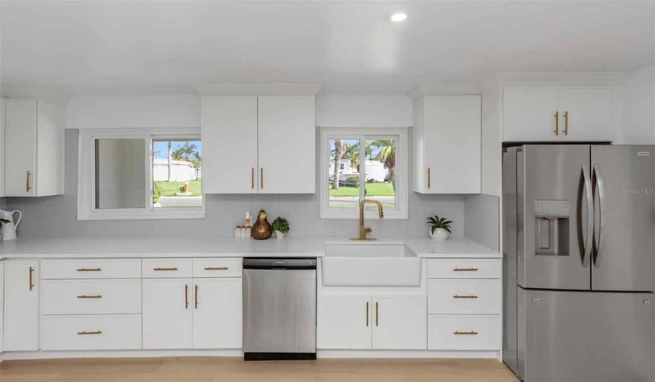 220 Driftwood Drive S, Palm Harbor, FL 34683 Photo
