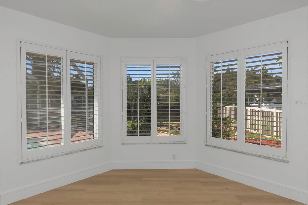 220 Driftwood Drive S, Palm Harbor, FL 34683 Photo