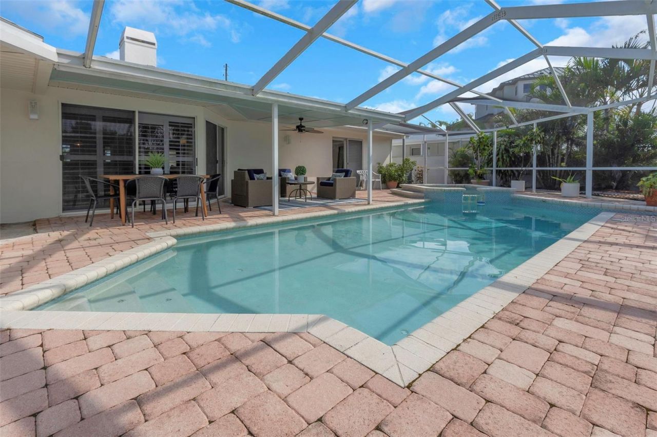 220 Driftwood Drive S, Palm Harbor, FL 34683 Photo