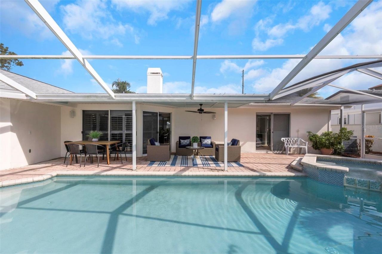 220 Driftwood Drive S, Palm Harbor, FL 34683 Photo