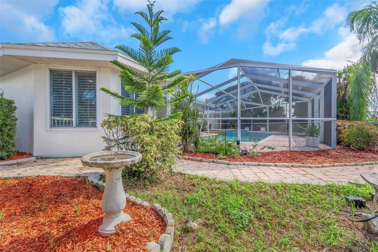 220 Driftwood Drive S, Palm Harbor, FL 34683 Photo