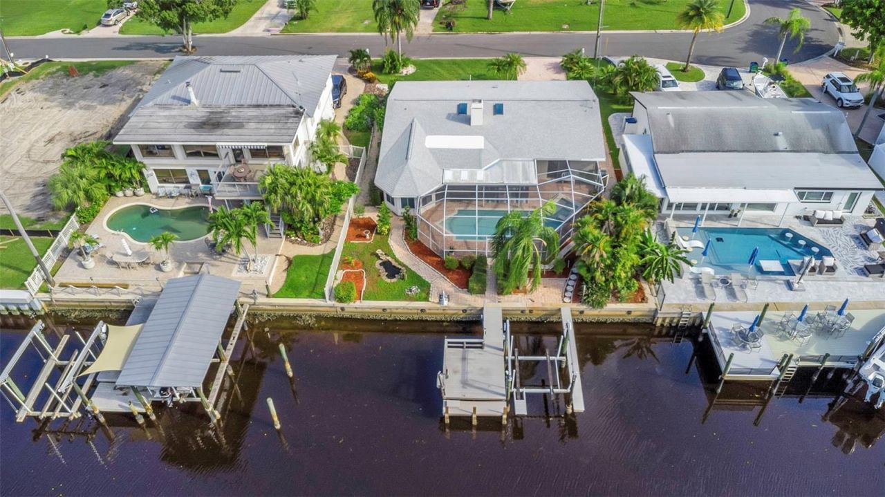 220 Driftwood Drive S, Palm Harbor, FL 34683 Photo