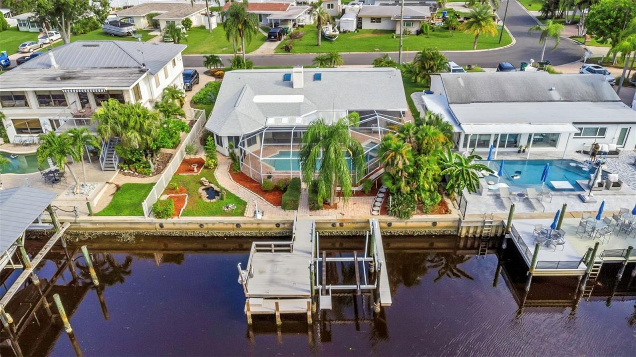 220 Driftwood Drive S, Palm Harbor, FL 34683 Photo